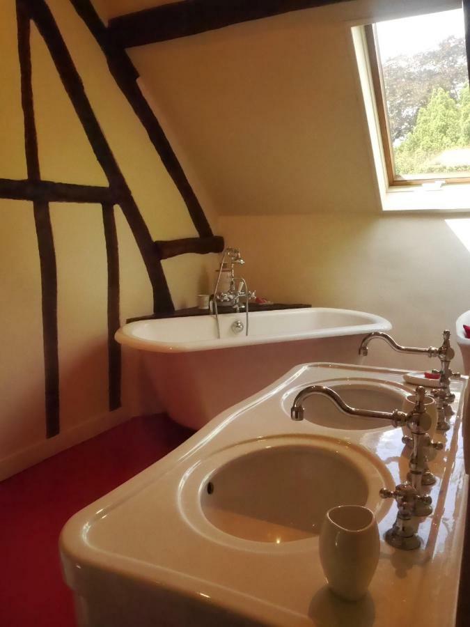 Le Puits D'Angle Bed & Breakfast Thibivillers Ngoại thất bức ảnh